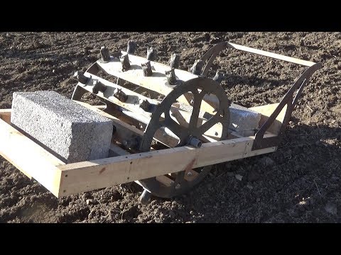 Видео: Изготовление барабана для посадки чеснока (или это фонарное колесо? или игольчатый каток?)