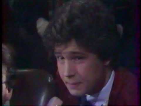 Видео: "Игры", А. Гарнизов, Р. Рождественский