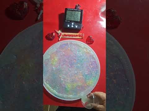 Видео: МК. Часы из эпоксидной смолы "светлый опал" #эпоксиднаясмола #часыизэпоксиднойсмолы #resinart 