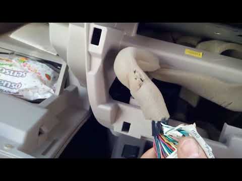 Видео: Установка обманки отопителя выключателя тенов nissan leaf zeo