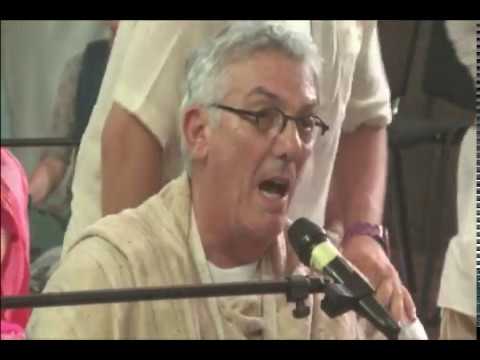 Видео: Бхакти Сангама 2017. Хави прабу. вечерний киртан