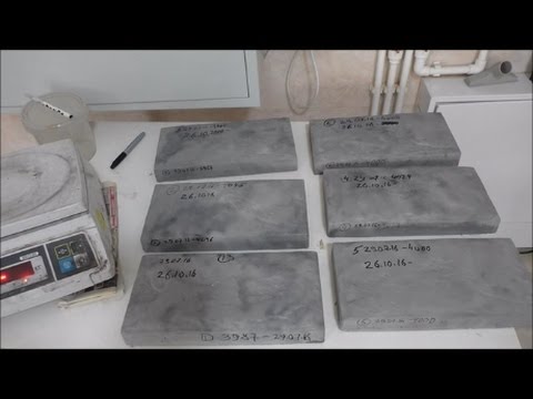 Видео: Часть 13. Испытание брусчатки, бетона на водопоглощение