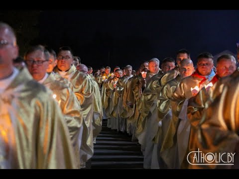 Видео: Будслаўскі фэст 2024 — працэсія з копіяй абраза Маці Божай Будслаўскай і св. Імша ўначы