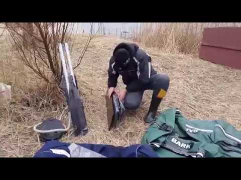 Видео: Распаковка и первый спуск на воду ПВХ лодки Bark BT310