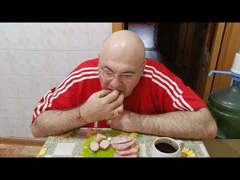 Видео: Мукбанг. Ветчина, домашняя колбаса, чиабатта и кофе. Страшная тайна " Таёжного братства".