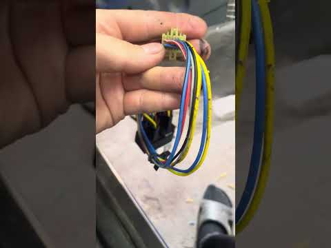 Видео: Реле в стеклоподъемники нексия