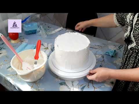 Видео: Крем на растительных сливках! Выравнивание тортика! Бюджетный крем!