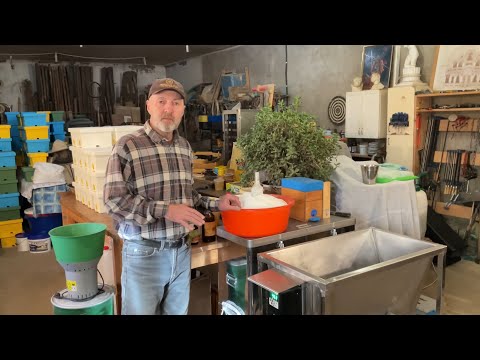 Видео: Пристрій для виготовлення канді. Beekeeping (01.01.2025 р.)