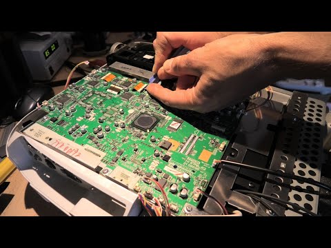 Видео: Ремонт проектора Epson EMP-TW700 (мигает красный светодиод температуры)