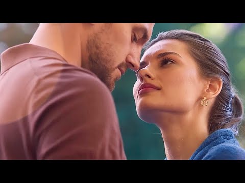 Видео: Женская провокация в лице Саши Гордеевой💔 (Постучись в мою дверь в Москве, Саша учится плавать)