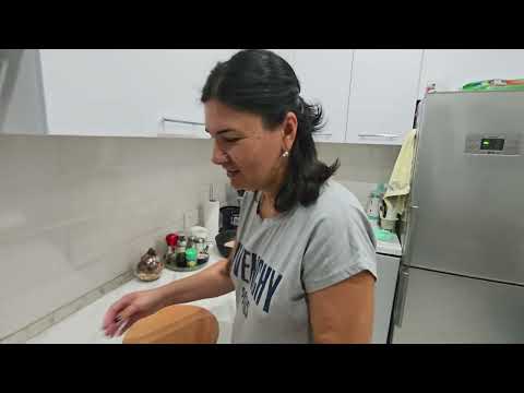 Видео: Сегодня напекли 4 хлеба.