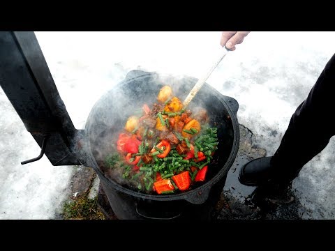 Видео: ЖАРКОЕ ПО-ВОСТОЧНОМУ В КАЗАНЕ НА КОСТРЕ