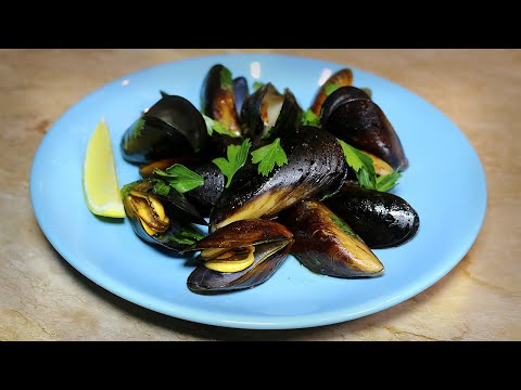 Видео: Сам ловлю и жарю мидии на сковороде | Мидии жареные в соевом соусе с чесноком