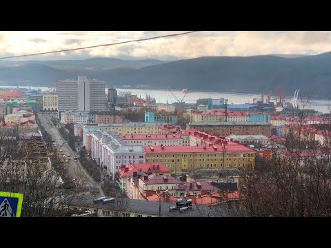 Видео: Осенний центр днем в 4к / этюды с Мурманских улиц