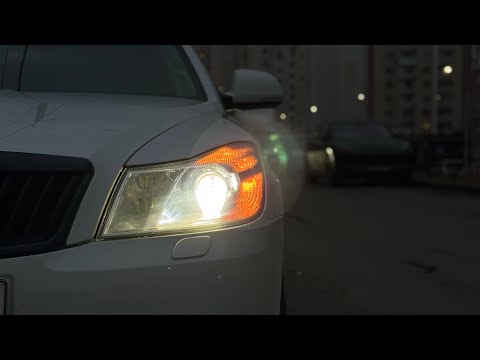 Видео: Замена поворотника в зеркале заднего вида Шкода Октавия А5 #рекомендации #авто #шкода #ремонтавто