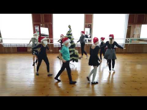 Видео: Давай танцуй народ Новогодний хоровод