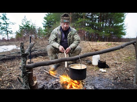 Видео: ОХОТА 2025: Попали в шторм! Батя добывает селезня. Готовим на костре. Часть 2