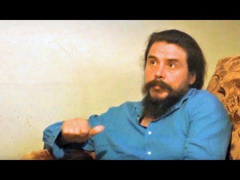 Видео: Дмитрий Ревякин, лидер группы "Калинов мост" - интервью