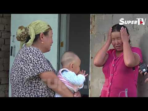 Видео: Семья,  которая  не спала всю ночь, боясь змей