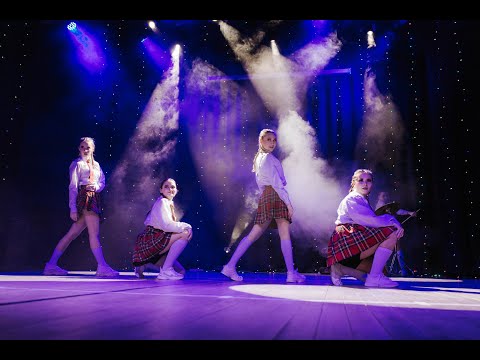 Видео: ТАНЕЦ «НАС НЕ ДОГОНЯТ» / ДЕНЬ ТАНЦА / КОНЦЕРТ / ГРУППА ТАТУ