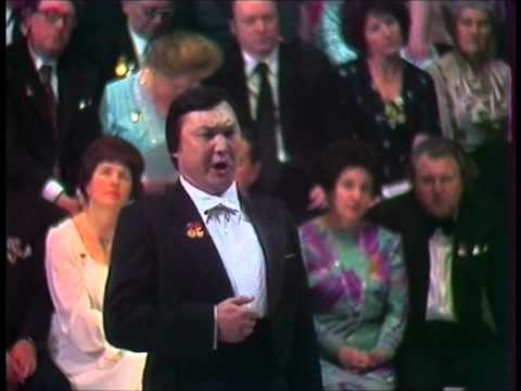 Видео: Булат Минжилкиев Ария Кутузова S.Prokofiev "War and Peace" Bulat Minzhilkiev