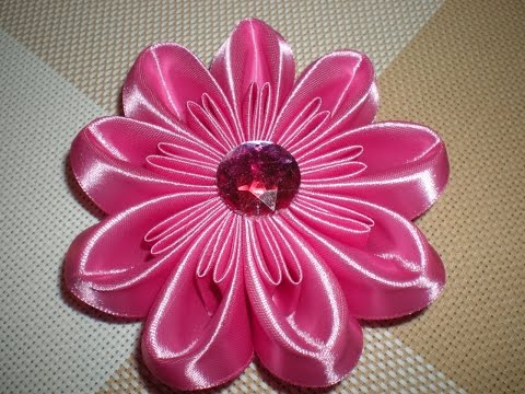 Видео: Яркий, объемный цветок в стиле Канзаши. Мастер- класс. / /Ribbon Flower / DIY Kanzashi