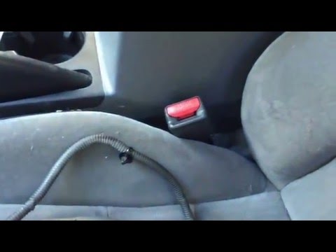Видео: Honda Accord 2003-2007: загорелся индикатор подушки безопасности. Простое решение!