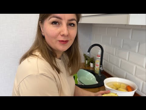 Видео: Готовлю вкусный обед/Борщ/Картошка по-деревенски/Баклажаны фаршированные