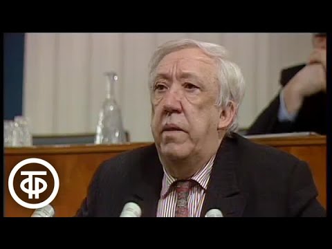 Видео: Встреча Михаила Горбачева с деятелями культуры. У микрофона Юрий Никулин (1990)