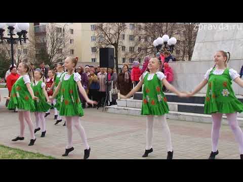 Видео: Открытие фонтанов в Зеленодольске 2018