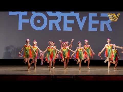 Видео: Dance - FLY SUMMER. Choreographic Ensemble NEW HORIZONS. Choreography /Танец - ЛЕТИ ЛЕТО.Хореография