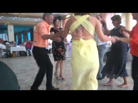 Видео: СИТНО ВЛАШКО ЗА СВАТОВЕТЕ ОТ ДОЛНИ ЛУКОВИТ