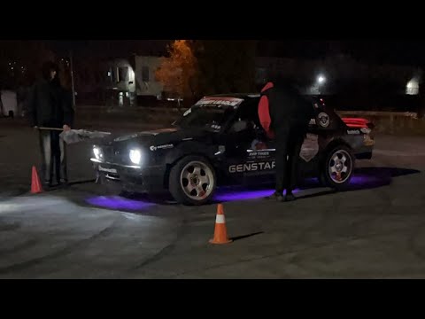 Видео: Вечірній слалом на парковці в Києві slalom on air