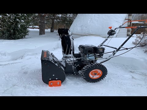 Видео: Опыт использования снегоуборщика CARVER STG 5556