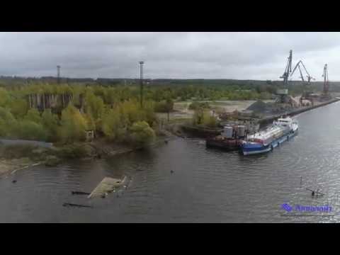 Видео: Утилизация затонувшей баржи в Костроме