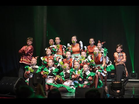 Видео: "Иду, гуляю по лугу" - Образцовый коллектив хореографический ансамбль "Лукоморье"