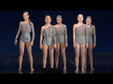 Видео: "Сквозь пелену". Современный танец. Возраст 11-12.