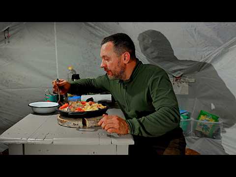 Видео: НАПАДЕНИЕ МЕДВЕДЯ НА ЛОВУШКУ! ДОБРАЛСЯ ДО БАЗЫ. ДОБЫЛ  РЫБЫ. 12 ДНЕЙ ВЫЖИВАНИЯ. МЕТАЛЛ ЕСТЬ.