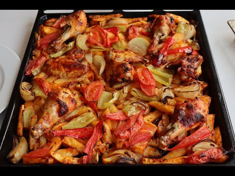 Видео: Рецепт печеной курицы с картошкой (просто и вкусно) !!!