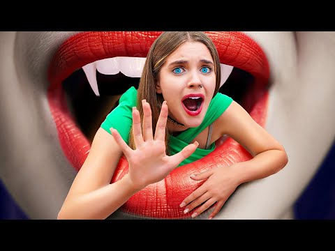 Видео: Меня Удочерила Семья Вампиров Миллионеров! Я Стала Вампиром!