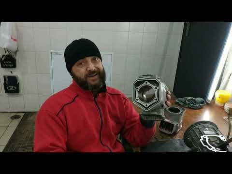 Видео: Никосиль востановили поршневая снегоход BRP 700 коротышь