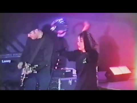 Видео: Концерт Земфиры Караганда 10.11.2000