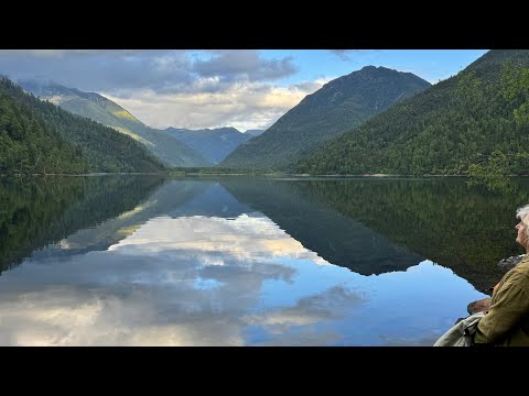 Видео: На Соболиных озерах. Второй день похода.