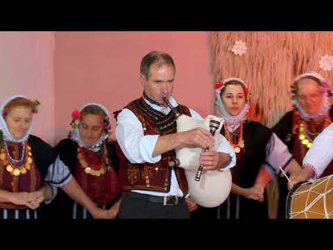 Видео: FG Svetlina s Giulovca - Radkina maika Kalgamashkata | ФГ Светлина - Китка