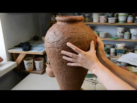 Видео: Изготовление сборных интерьерных ваз из шамота