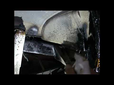 Видео: Мастика самодельная, резино-битумная.  Как использую для защиты металла кузова автомобиля.