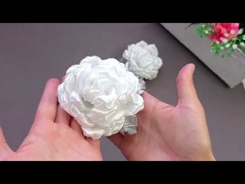 Видео: Как просто и быстро сделать бантики из лент?🎀 Белоснежные банты из атласной ленты