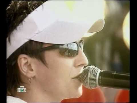 Видео: Сурганова и Оркестр - Ангел Седой