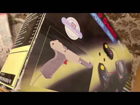 Видео: Распаковка Micro Genius IQ-1000 (новая, версия с пистолетом)