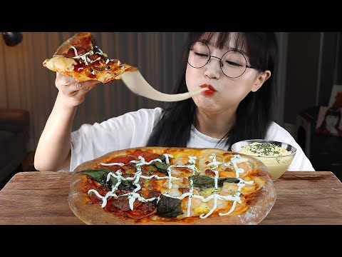 Видео: АСМР ЕДА ДОМАШНЯЯ ПИЦЦА🍕 | MUKBANG